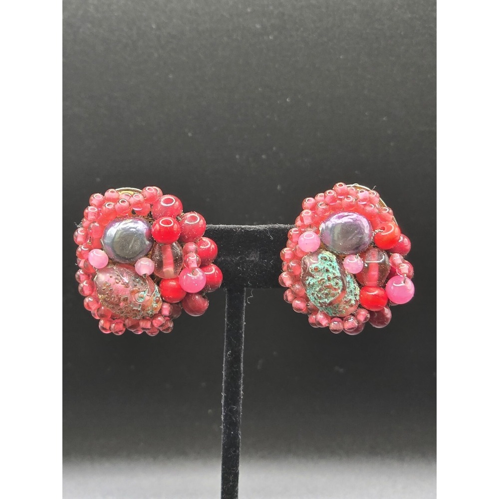 vintage 1960s clip on earrings